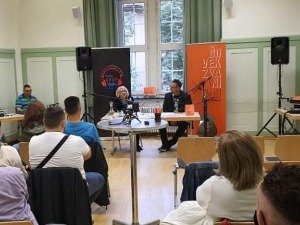 Човек звани Боб гост два града Швајцарске