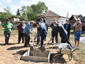 Почела градња куће угроженој српској породици у Гуштерици