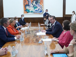 Вучић са делегацијом Сената Француске 