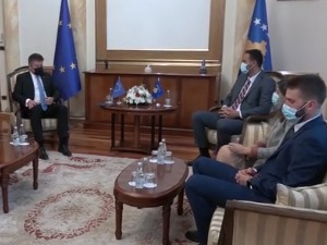 Лајчак наставио разговоре у Приштини