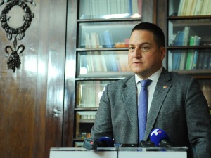 Ружић: Опаметимо се, здравље и образовање деце нећу да жртвујем Ружић: Опаметимо се, здравље и образовање деце нећу да жртвујем