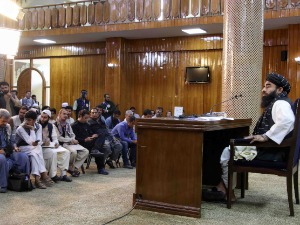 Жена нема ни међу заменицима министара, талибани се похвалили мањинама