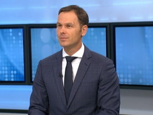 Мали: До краја дана сви пензионери и корисници ПИО фонда добијају по 50 евра