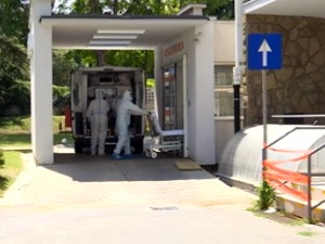 Све више заражених трудница - неопходно да се вакцинишу и оне и сви око њих Све више заражених трудница - неопходно да се вакцинишу и оне и сви око њих