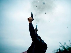 О ципелама мајке инжењера Карличића, Јованкиној хаљини и Витовом пиштољу О ципелама мајке инжењера Карличића, Јованкиној хаљини и Витовом пиштољу