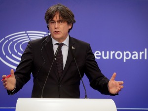 Ухапшен бивши каталонски лидер Пуђдaмон