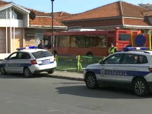 Аутобус који налеће на дечје игралиште нас је заледио, ко управља нашим животима у градском превозу