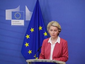 Урсула фон дер Лајен сутра у Београду, планирани састанци са Вучићем и Брнабић