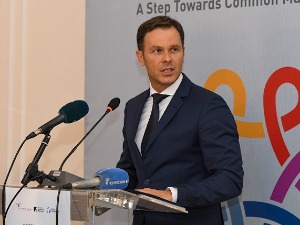 Мали: Данас последња рата помоћи аутопревозницима