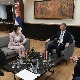 Министар Стефановић са амбасадорком Чен Бо