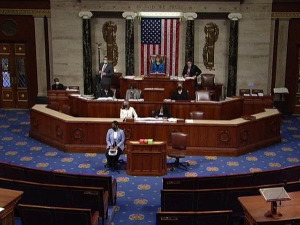 Бајден потписао закон о привременом финасирању, избегнута блокада владе САД