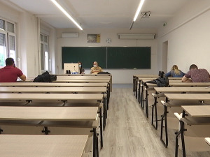 Почиње нова академска година, студенти на комбинованој настави