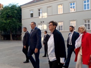 Додик у српској школи "Никола Тесла" у Будимпешти