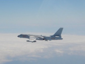 Узбуна на Тајвану, лете кинески ловци и бомбардери