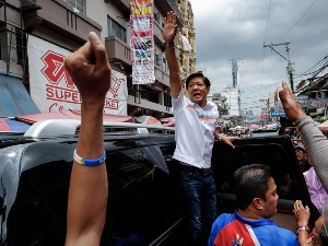 Филипини – и после Маркоса Маркос?