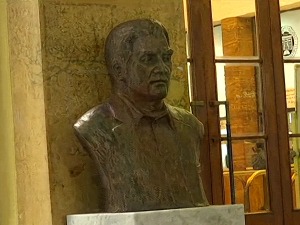 Дан Филолошког  факултета, откривена биста професору Милошевићу