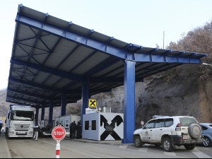 На KиМ за два дана издато 6.365 налепница за српске регистарске таблице