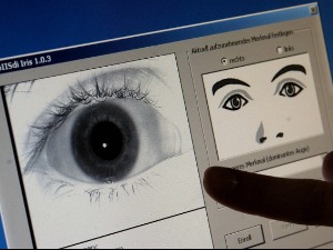 Вештачка интелигенција и људска права, може ли се до безбеднијег света без нових технологија 