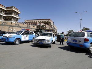 Експлозија у Јемену, гувернер Адена преживео