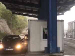 Приштина издала преко 13.000 комплета налепница за таблице градова централне Србије