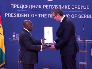 Вучић уручио орден председнику Гане