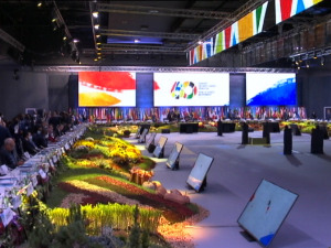 Самит Несврстаних, шта је било у жижи новинара