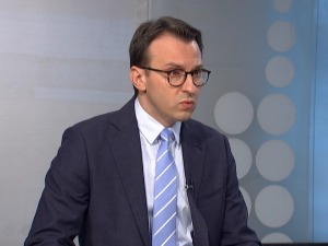 Петковић: Курти генерише кризу за шаку гласова