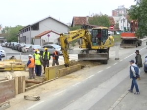 Једна улица на Карабурми прекопава се шести пут – када ће се томе стати на пут