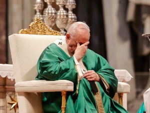 Папа: Сматрају да сам "пошаст" јер браним сиромашне