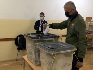 Победа Српске листе у 10 општина, покрет Аљбина Куртија без освојене општине у првом кругу