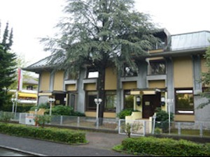 Швајцарска осуђује претње Амбасади и руководству Србије