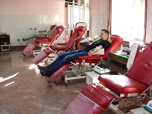 Резерве крви за дан, два – апел да одвојимо мало времена и помогнемо некоме