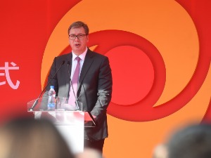 Вучић: Пред нама нису лака времена, али плате ће расти