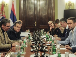 Међустраначки дијалог у Скупштини, учествује Вучић