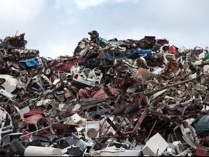 Почело чишћење "историјског" отпада у фабрикама широм Србије