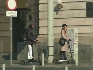 И после три године на улицама, електрични тротинети у сивој зони Закона о саобраћају