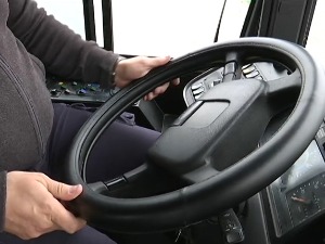 За воланом у градском превозу и пензионери – шта је препрека за подмлађивање кадра