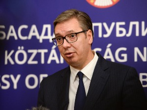 Вучић: Повећавамо минималну зараду, од понедељка и исплата једнократне помоћи од 30 евра