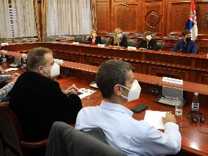 Брнабићева и Гојковићева на састанку са Радном групом за безбедност новинара