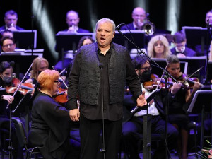 Гала концерт Жељко Лучић и пријатељи