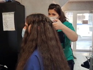 Сваки прамен косе за болесне малишане