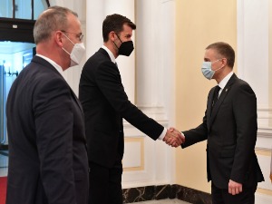 Стефановић и Адлер о сарадњи Србије и САД у области одбране