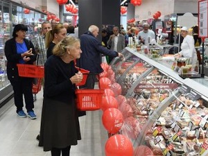 Радно време установа и продавница за Дан примирја