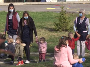 У Брусу и околним селима рађа се све више беба, како подстичу наталитет