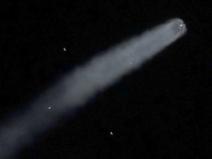 Свемирски отпад се ближи Међународној свемирској станици, руски космонаути улазе у “сојуз“