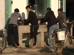 Активисти против Линглонга – различито виђење услова живота вијетнамских радника у Зрењанину