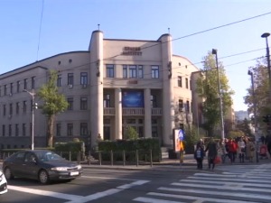 Пречица до зараде или оцене – интернет и бандере пуни огласа за писање семинарских