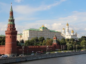 Кремљ: Не видимо политичку позадину у одлуци о одлагању Северног тока 2