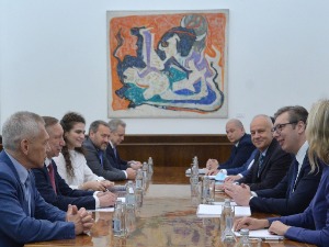 Вучић и градоначелником Санкт Петербурга о сарадњи са Београдом