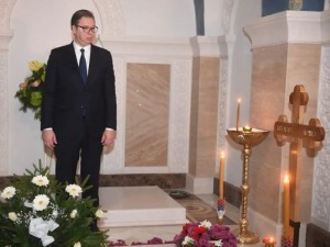 Вучић: Србија смрћу Иринеја изгубила духовног оца